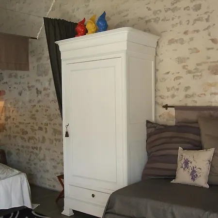 La Maison Salee Bed & Breakfast 3*